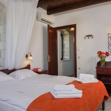 فيلة Alevrota - Kalamaki Holidays كاميلاريون