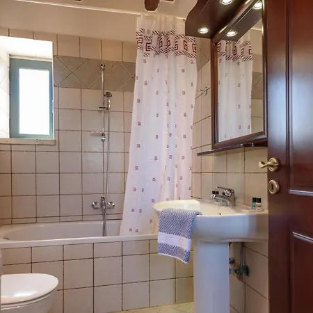 فيلة Alevrota - Kalamaki Holidays *
