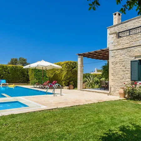 Alevrota - Kalamaki Holidays فيلة